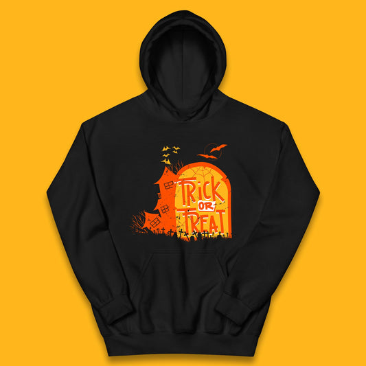 Trick Or Treat Halloween Terrific Abandoned Haunted House Flying Bats Kids Hoodie