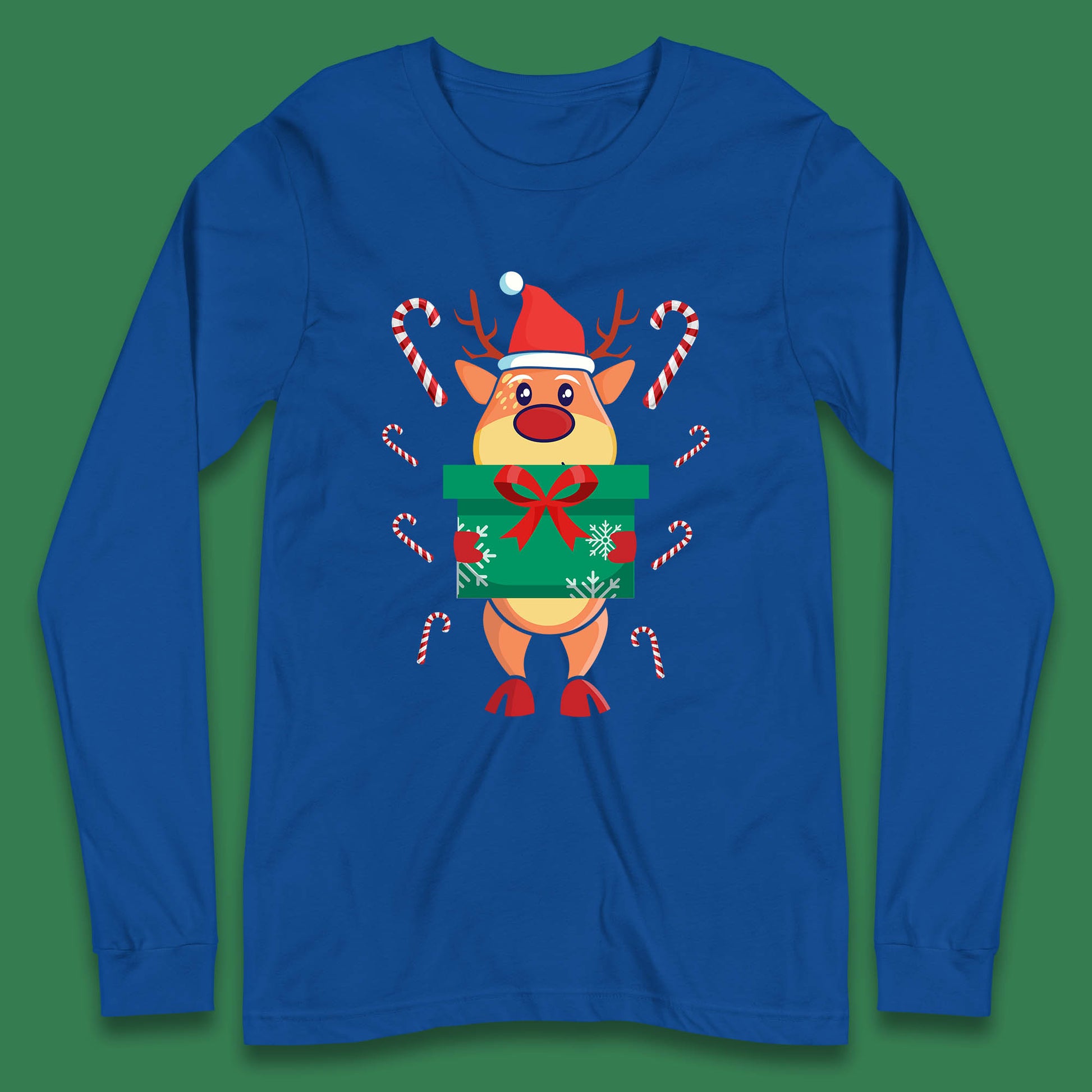 reindeer holding gift christmas long sleeve t shirt