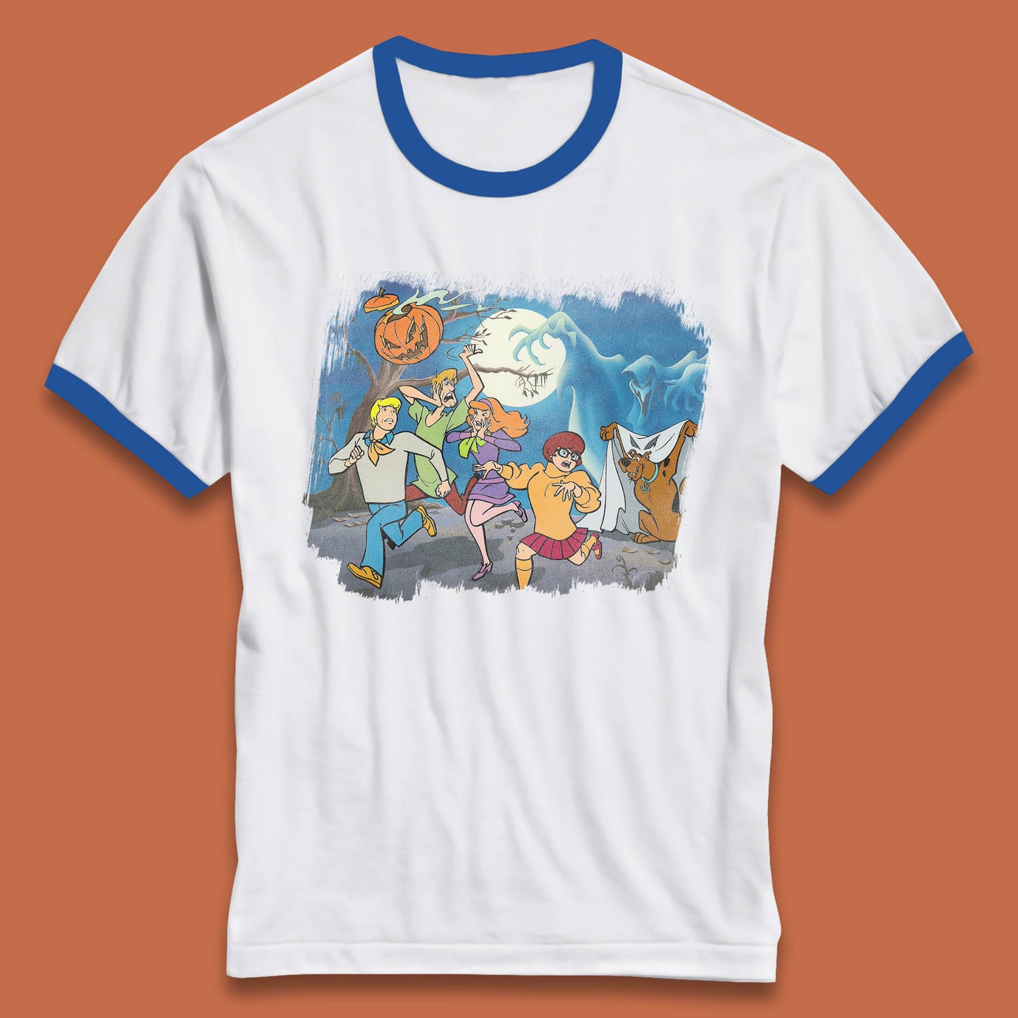 Scooby Doo & Gang Halloween Horror Scary Ghost Haunted Scary Night Ringer T Shirt