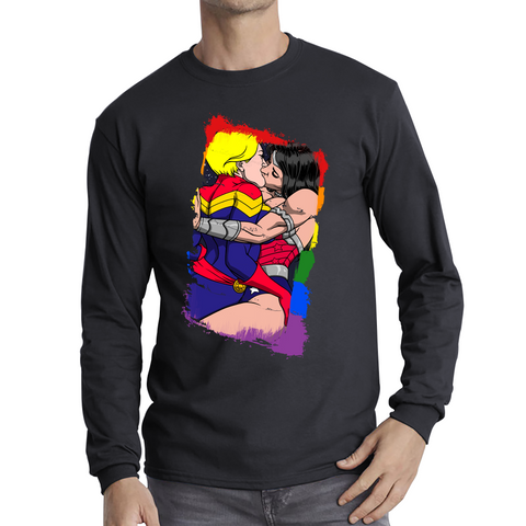 Wonder Women x Captain Marvel Kissing LGBT Pride Valentine Long Sleeve T Shirt